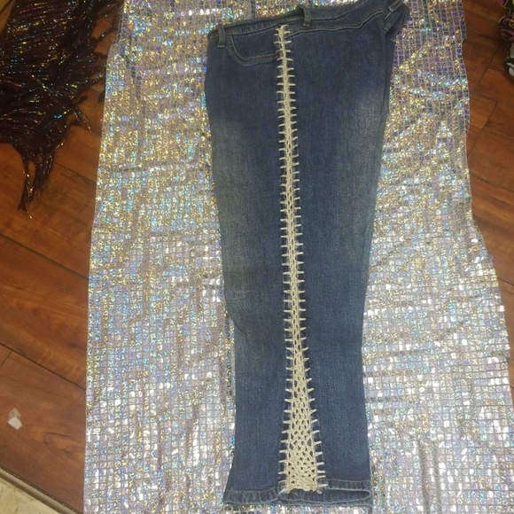 Crochet capri jeans - Picture 7 of 8